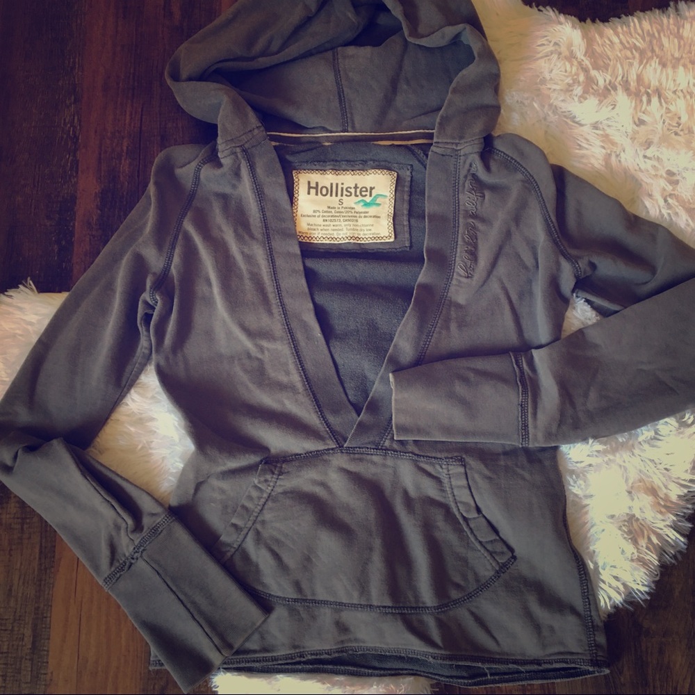 Hollister Gray Hooded Pullover Size Small